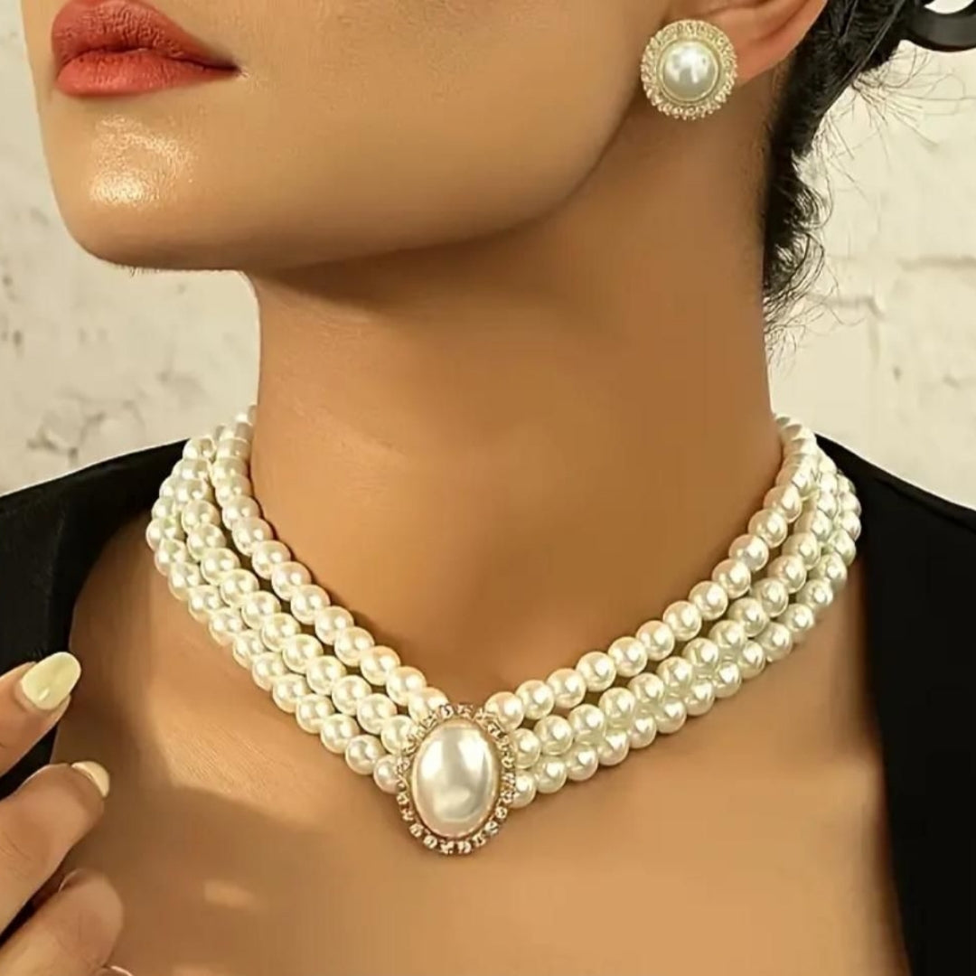 Artificial Pearl Necklace